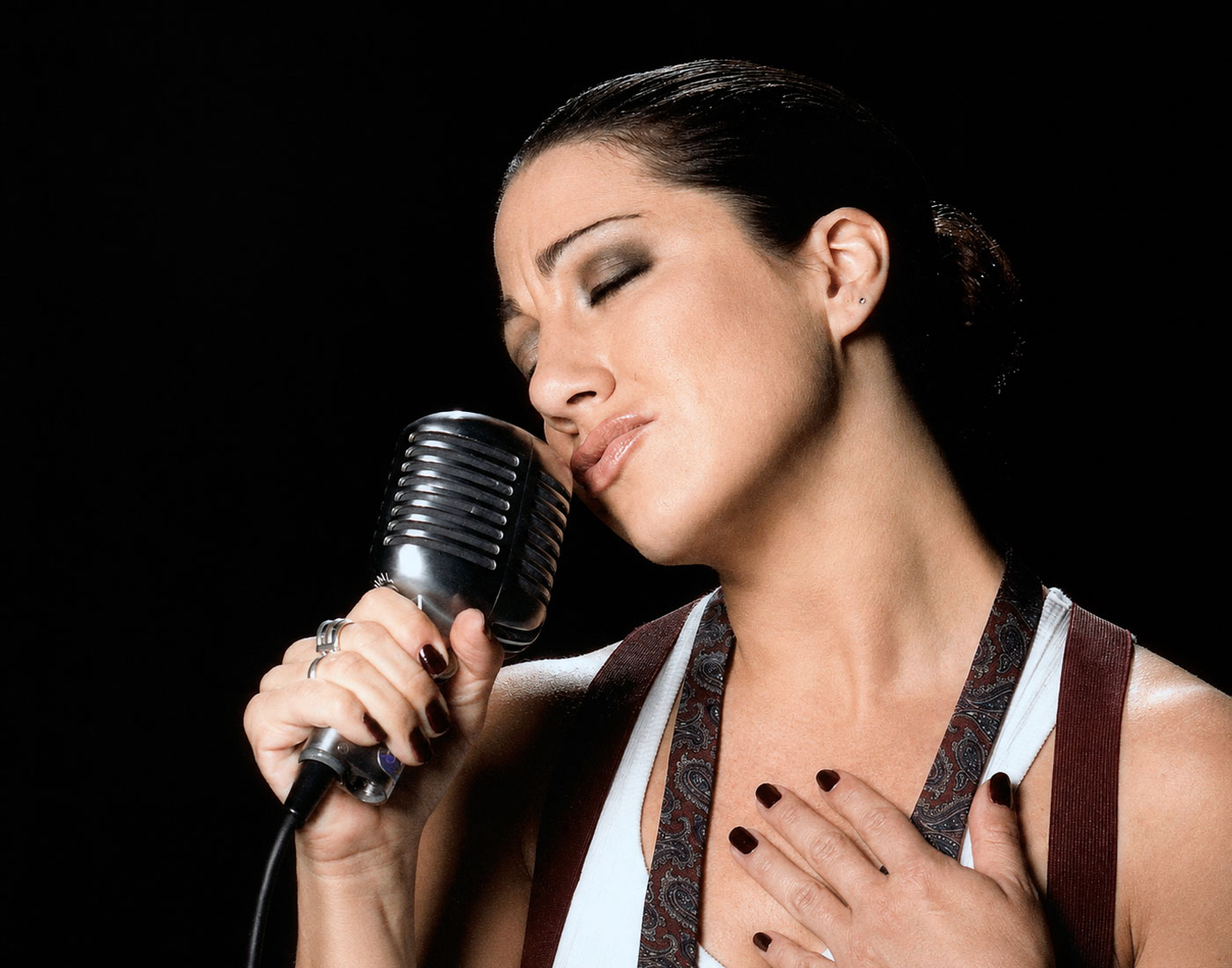 Andrea Miller promotional portrait