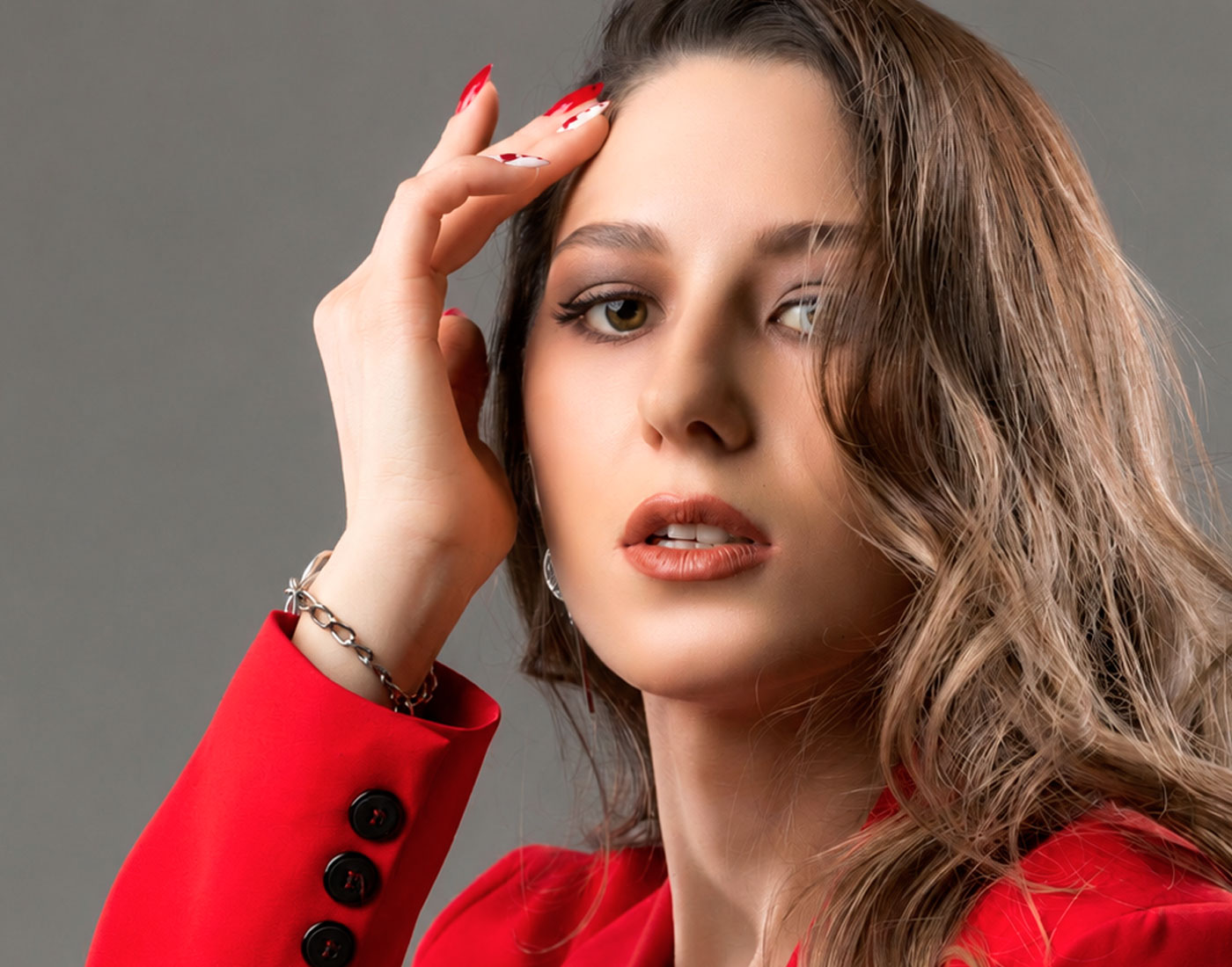 Darya Radkevich promotional portrait