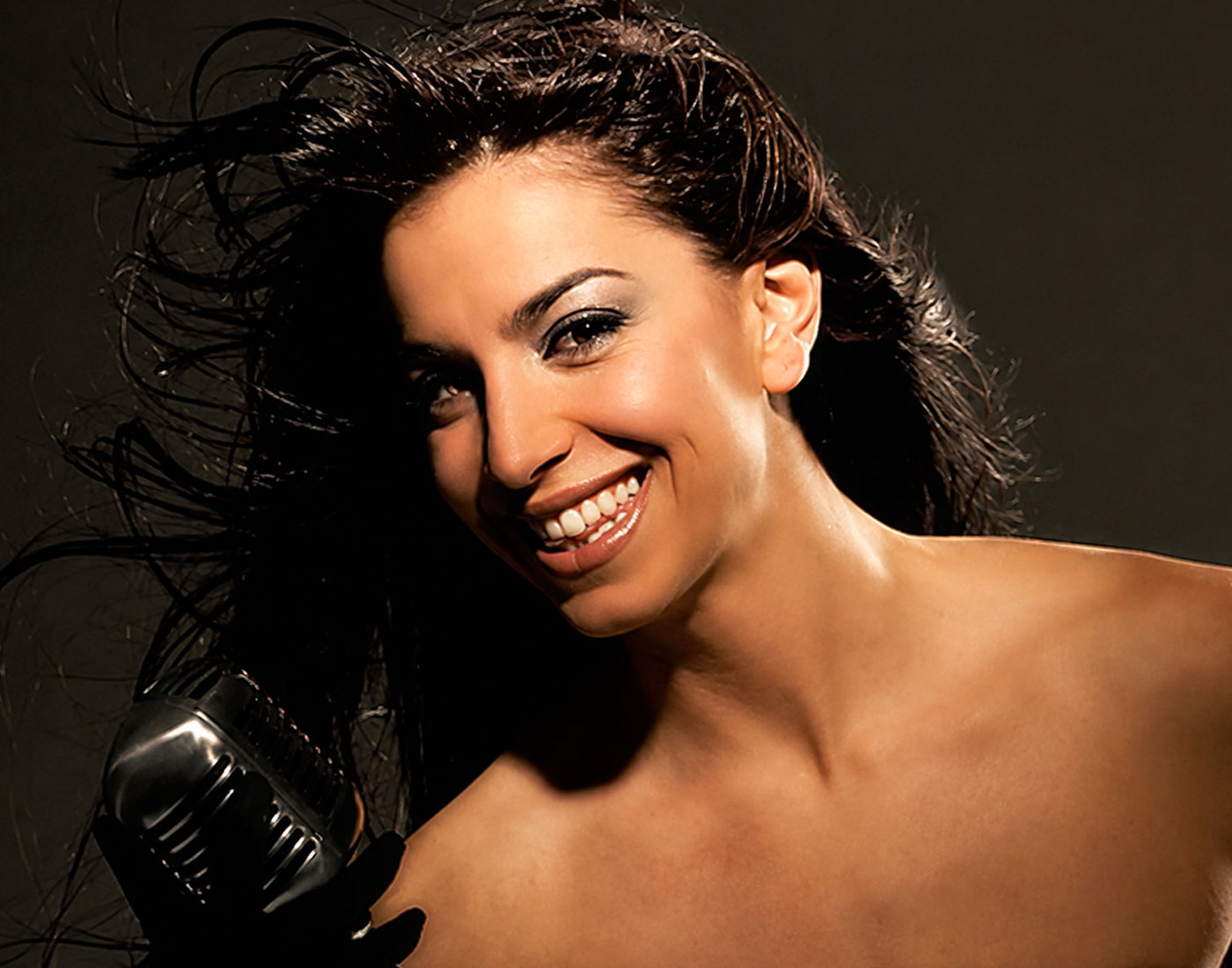 Liza Melfi promotional portrait