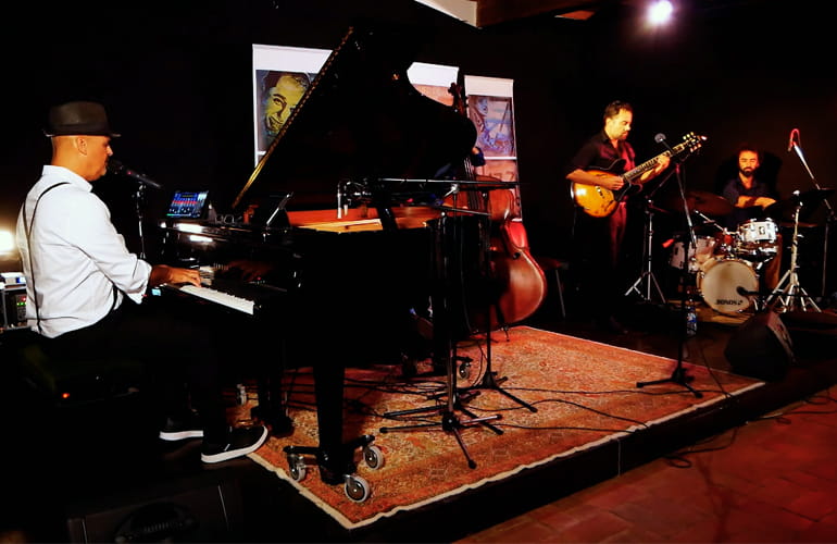 Paulo Di Sousa jazz performance photo 1