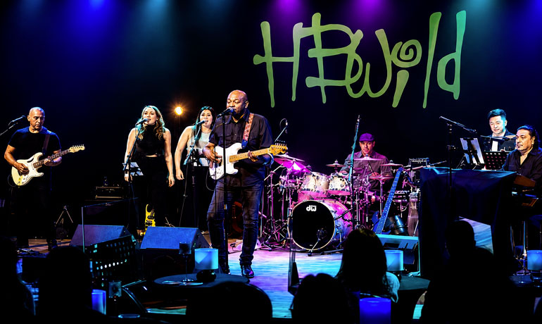 Henri Brown live performance photo 1
